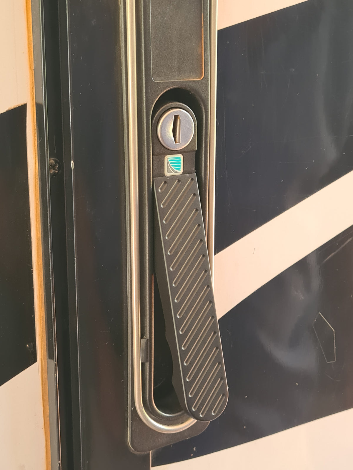 Camec Aluminium Outer Door Handle Replacement - 3 Point Caravan Door ...